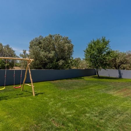 Villa Posidonia Near Pula With Sea View And Surrounded By Olive Trees Krnica Exteriör bild